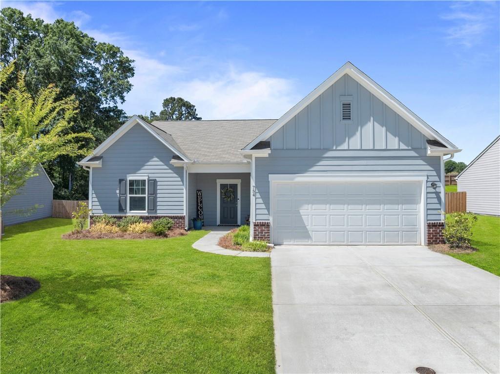 754 Bentwater Way, Hoschton, GA 30548