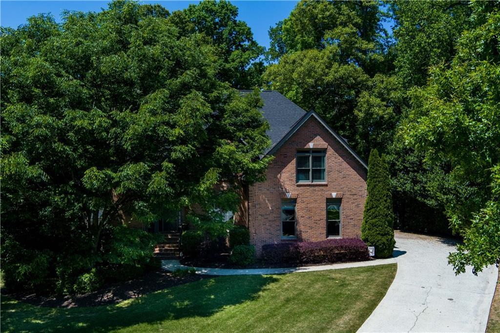 5349 Garnaby Ln., Peachtree Corners, GA 30092