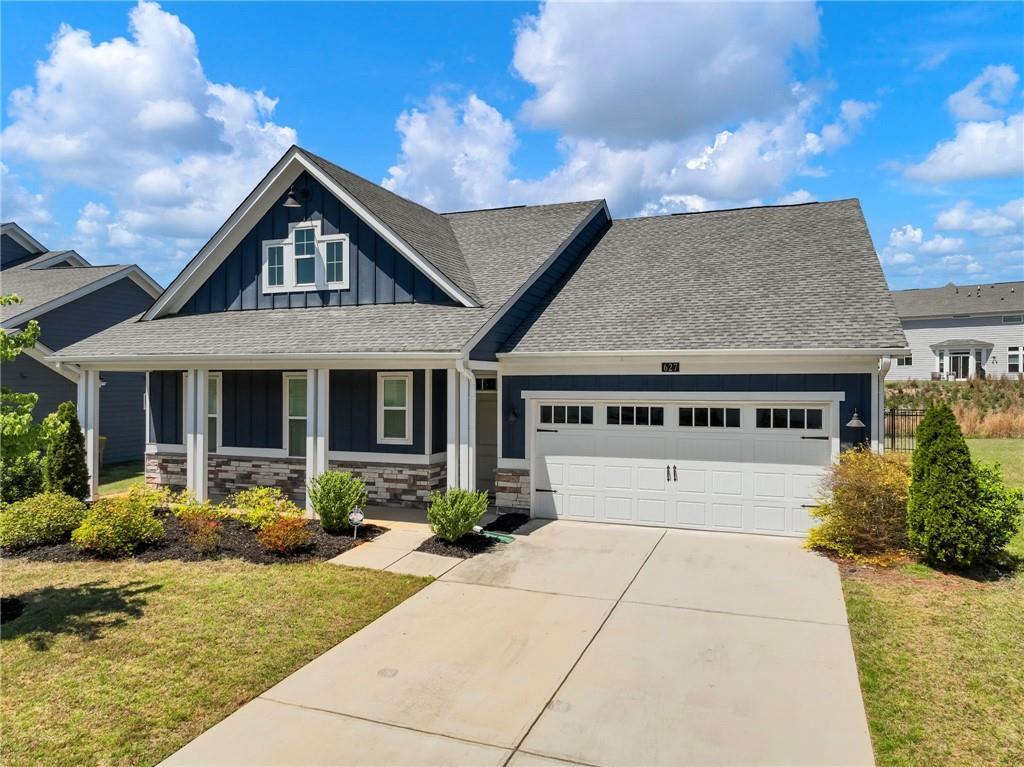 627 Michigan Cir., Hoschton, GA 30548