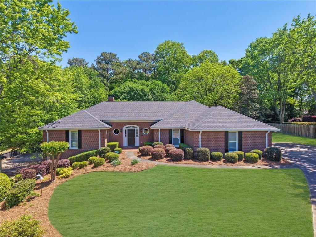 205 Saddle Creek Dr., Roswell, GA 30076
