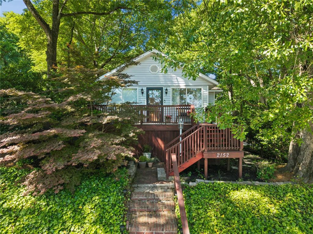 2152 Forrest Pl., Atlanta, GA 30318