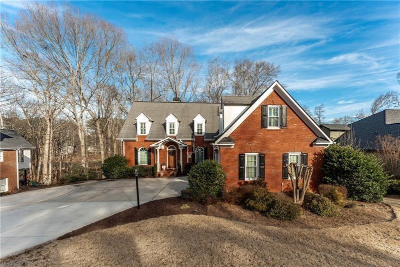 4093 Hickory Fairway Dr., Woodstock, GA 30188