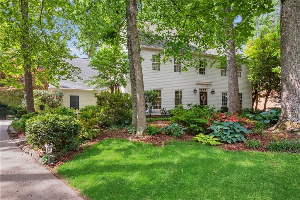 4868 Hampton Lake Dr., Marietta, GA 30068