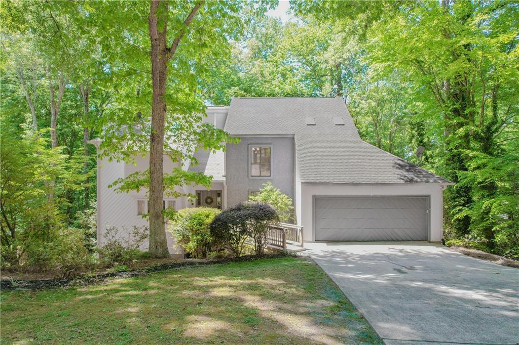 160 River Run, Roswell, GA 30075
