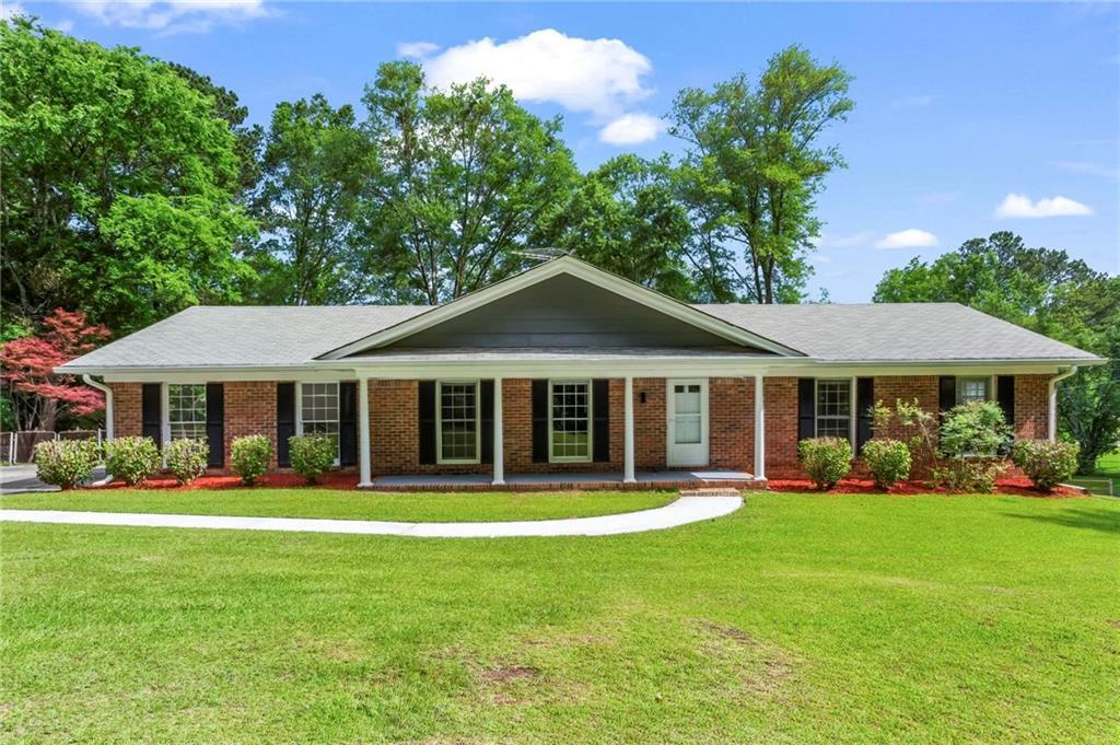 8415 Ridge Rd., Fairburn, GA 30213