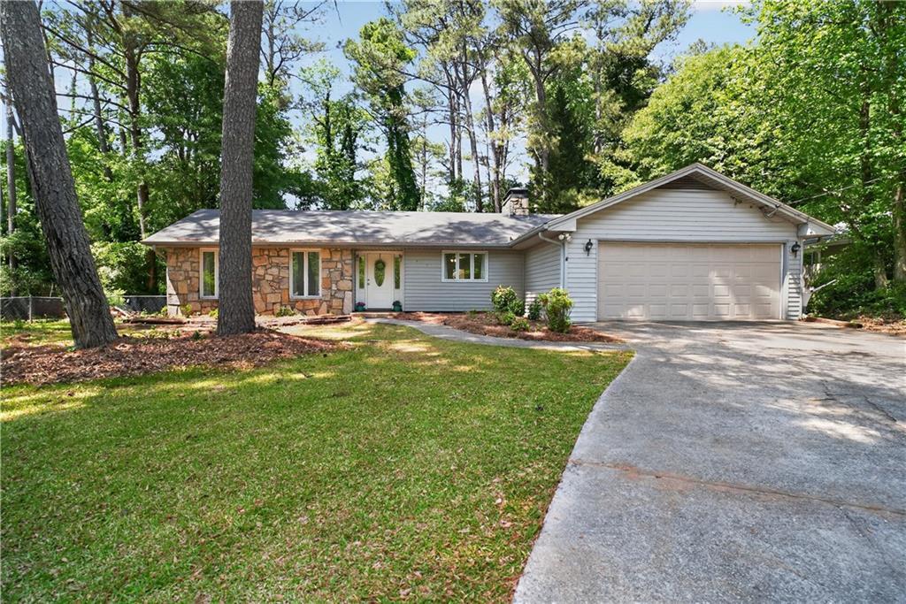 1408 Fairfield Dr., Lilburn, GA 30047