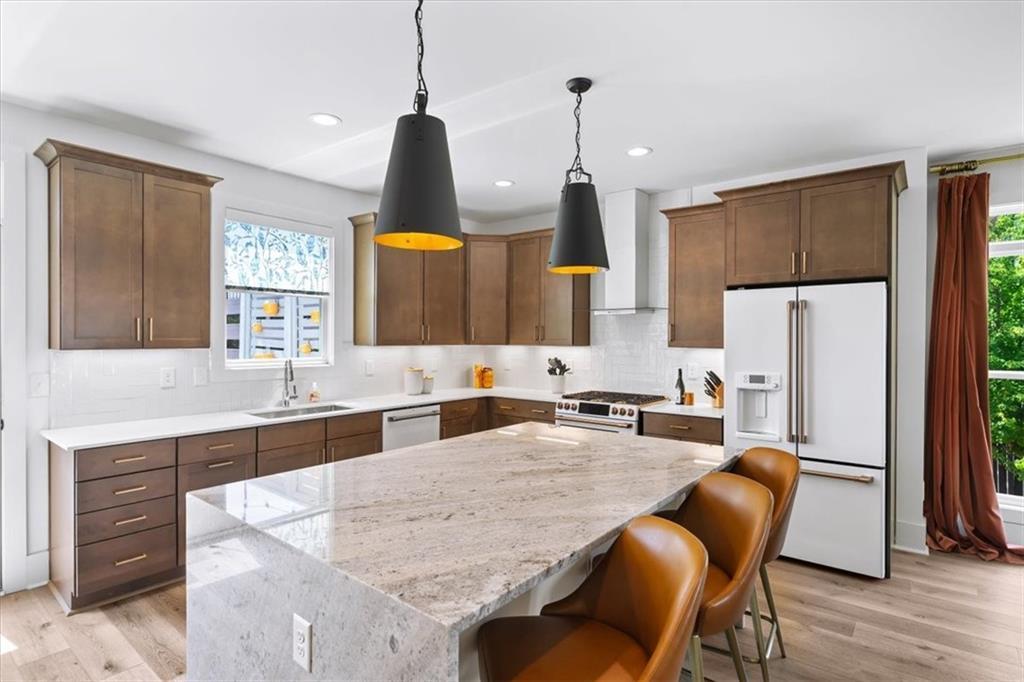 301 Penny Ct, Atlanta, GA 30328