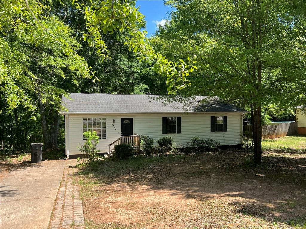 2256 Christian Cir., Conyers, GA 30013