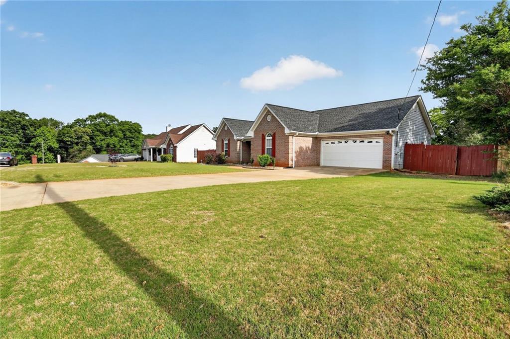 90 Fields Creek Way, Covington, GA 30016