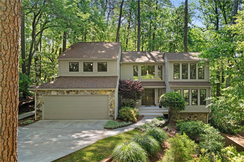 115 Buckthorn Ct., Roswell, GA 30076