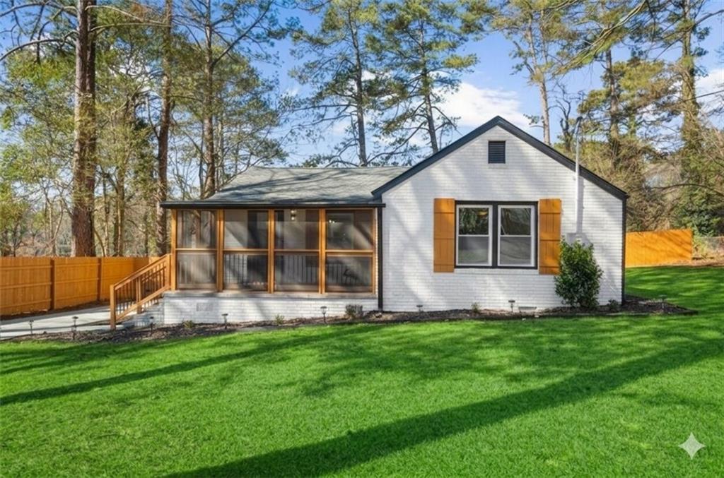 2149 Stockbridge Dr., Atlanta, GA 30316