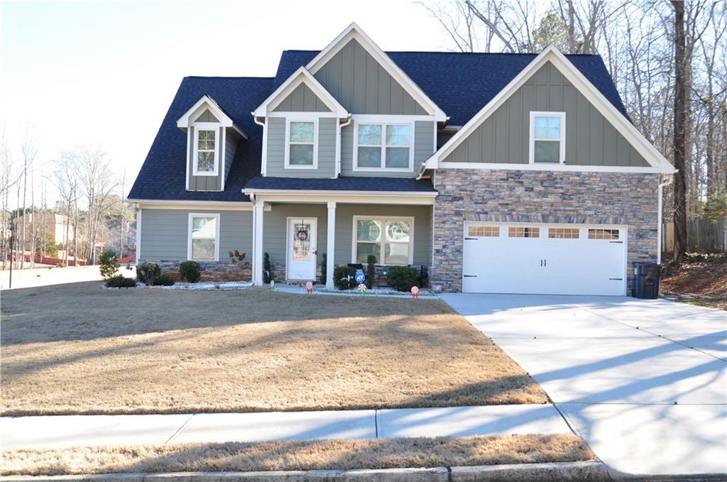 328 Smallwood Ln., Douglasville, GA 30134