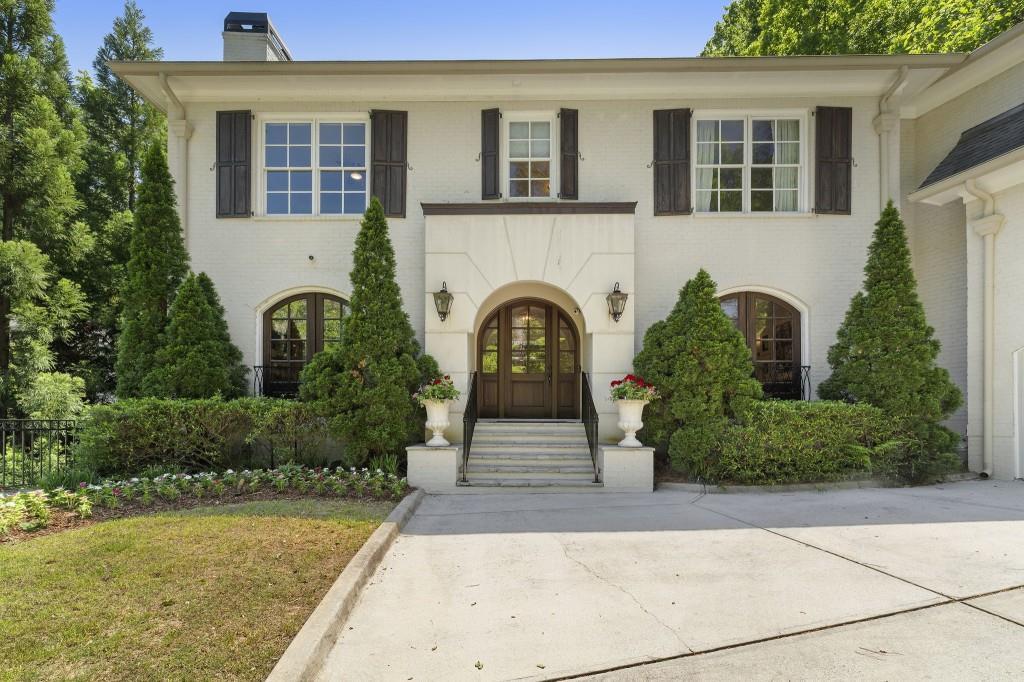 1110 Dawn View Ln., Atlanta, GA 30327