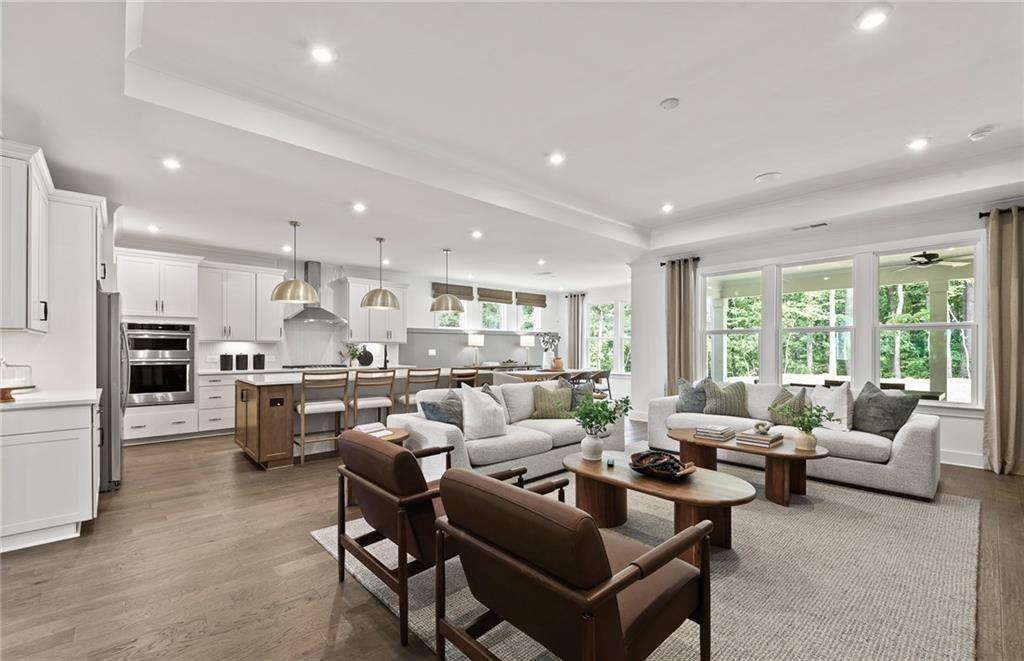 319 Canoe Pl., Villa Rica, GA 30180