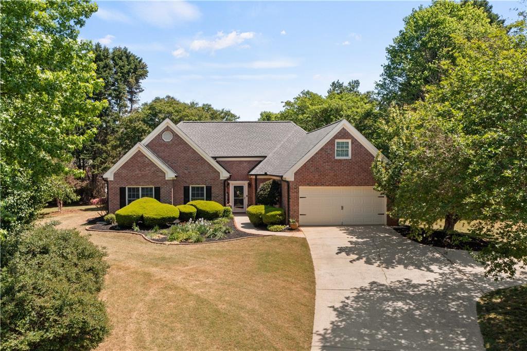 2230 Ellen Ln., Cumming, GA 30040