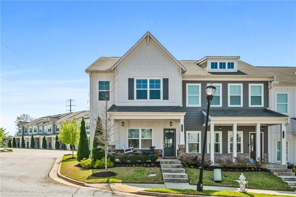 1960 Drew Dr., Atlanta, GA 30318