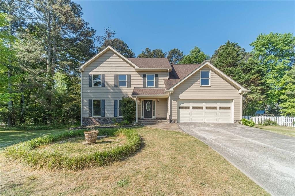 1692 Paces Vale Ct., Lawrenceville, GA 30043