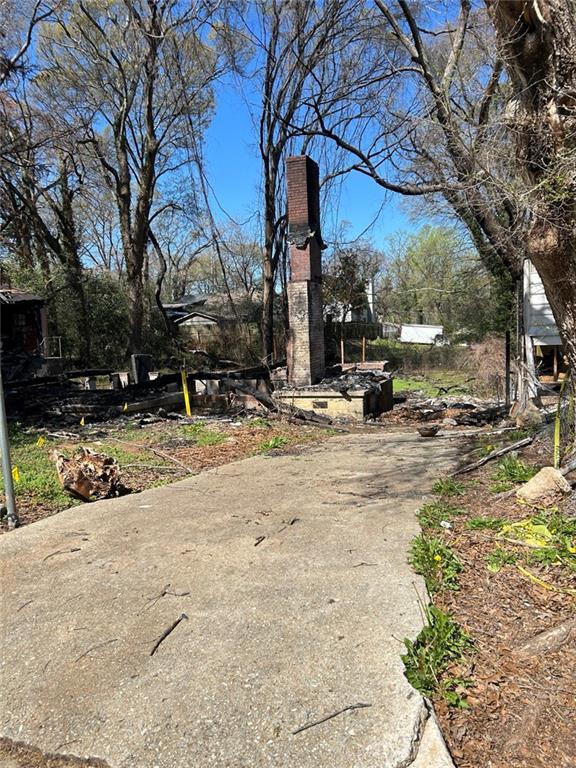 1253 Gus Thornhill Jr Dr., East Point, GA 30344