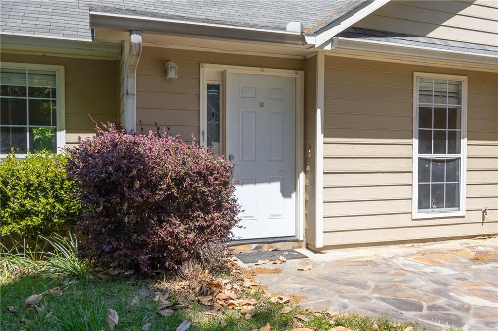 630 Forrest Retreat Northeast, Sugar Hill, GA 30518