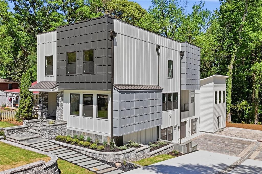 419 Westside Dr., Roswell, GA 30075