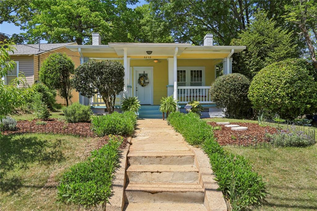 2259 Newnan St., East Point, GA 30344