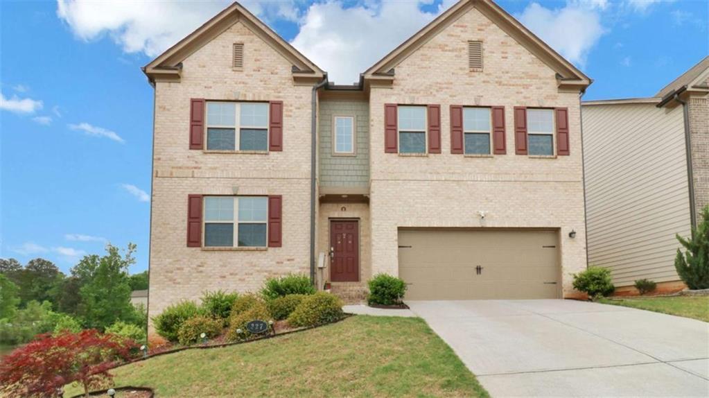 327 Round Pond Dr., Lilburn, GA 30047