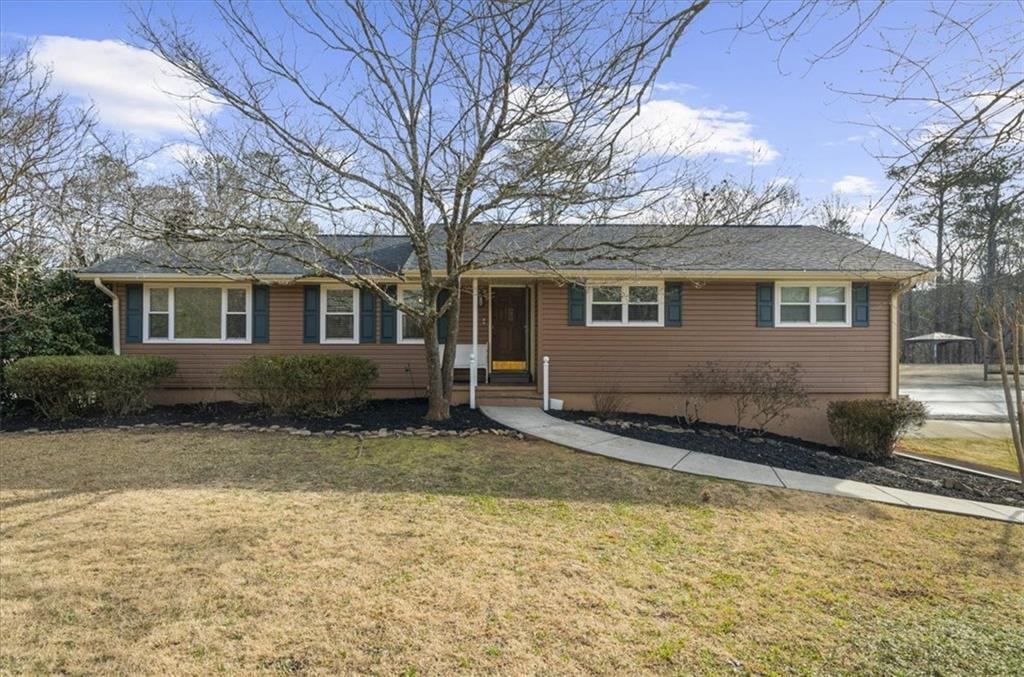 513 Rivercrest Dr., Woodstock, GA 30188