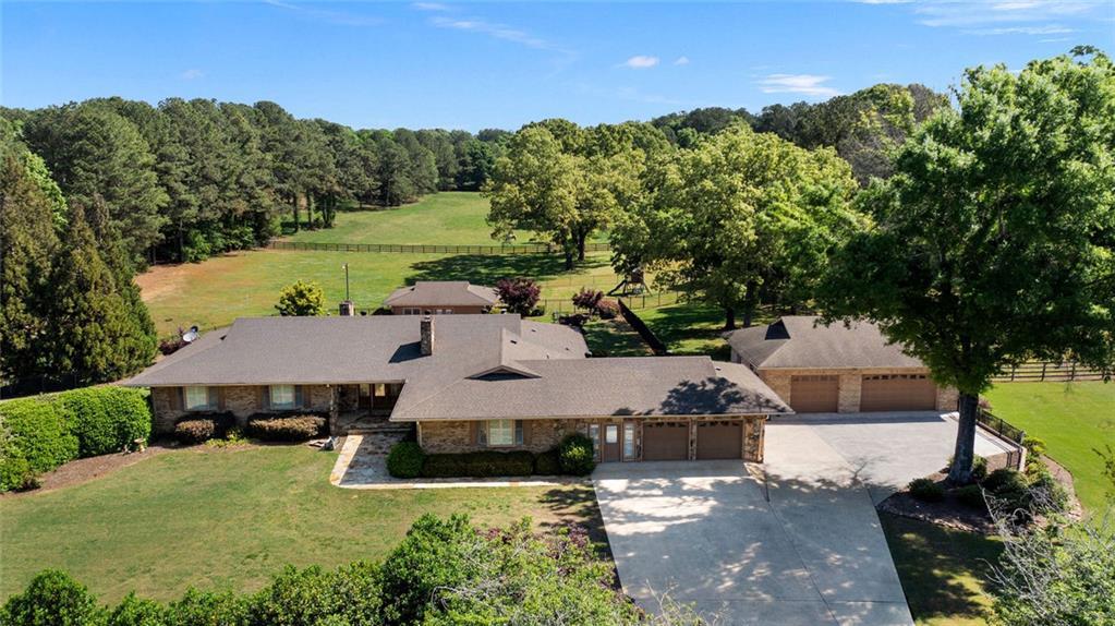 1132 Euharlee Rd., Kingston, GA 30145