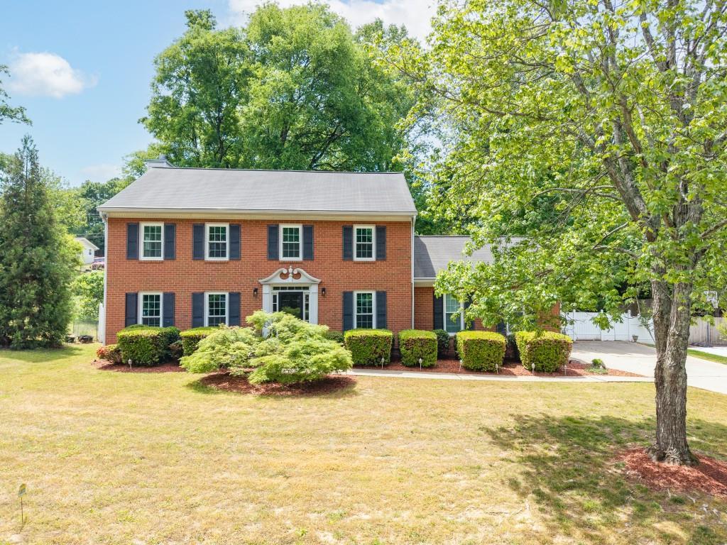 2304 Milstead Cir., Marietta, GA 30066
