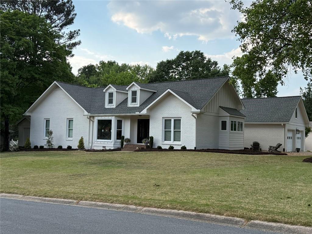 945 Hidden Hollow Dr., Marietta, GA 30068