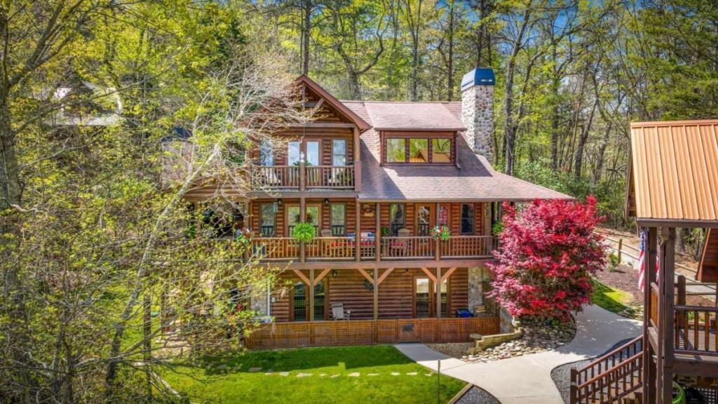245 Davenport Mountain Rd. #3, Blue Ridge, GA 30513