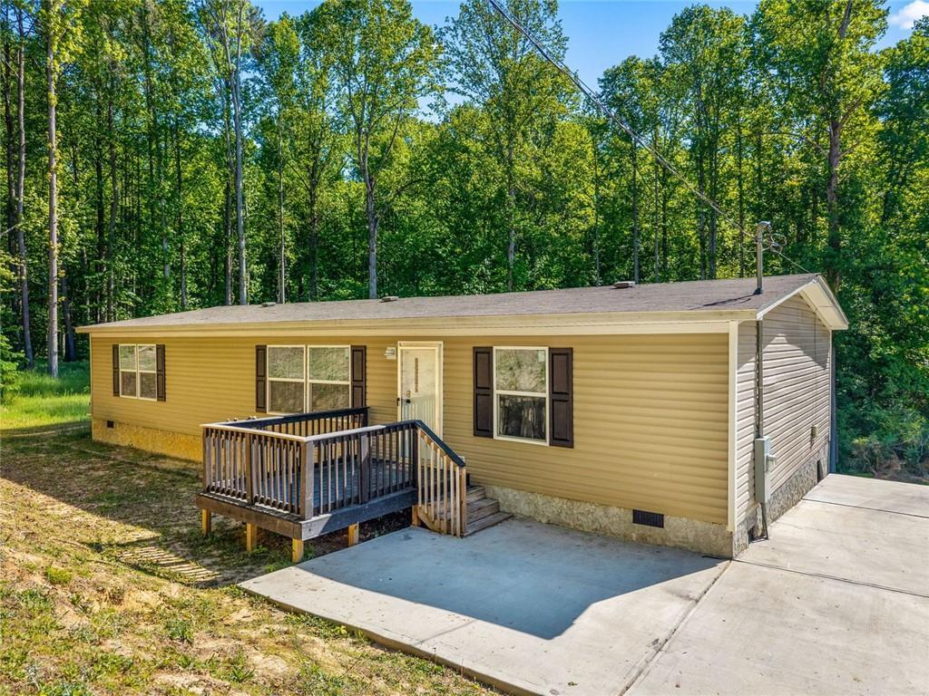2261 Barnes Dr., Gainesville, GA 30507
