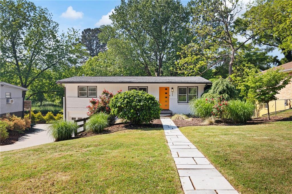 1269 Lynwyn Ln., Atlanta, GA 30316