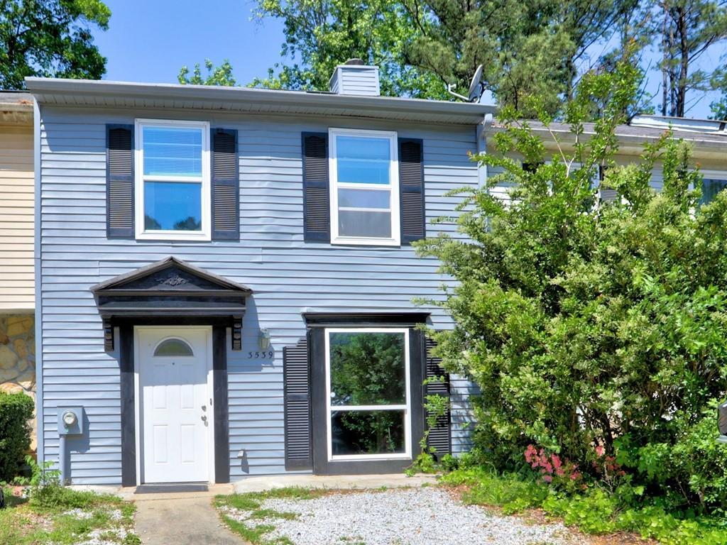 3539 Kennesaw Station Dr., Kennesaw, GA 30144