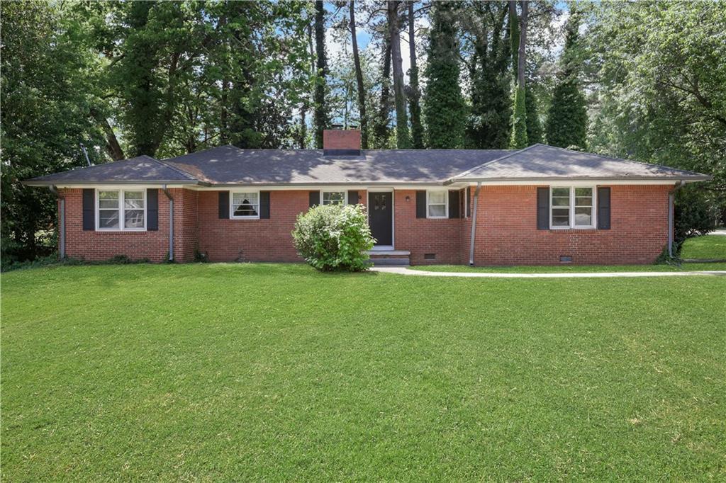 1421 Nerine Cir., Dunwoody, GA 30338