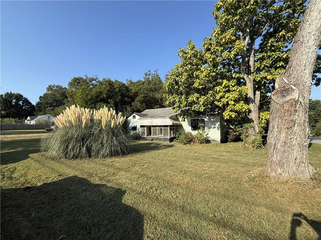 1948 Benson Ave., Smyrna, GA 30080