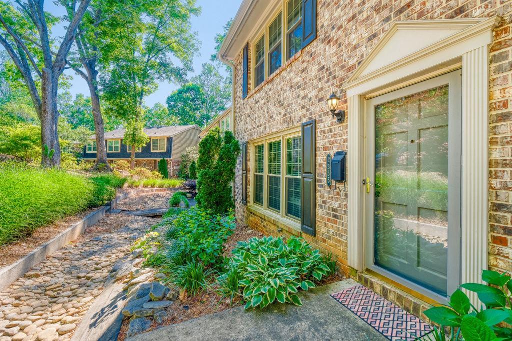 2355 Northlake Ct., Atlanta, GA 30345