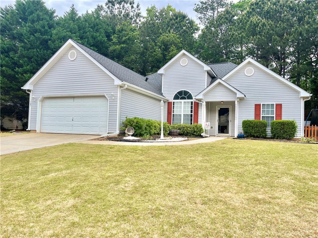 167 Towler Shoals Dr., Loganville, GA 30052