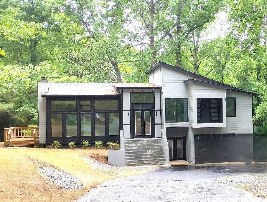 211 Marquis Ct., Lilburn, GA 30047