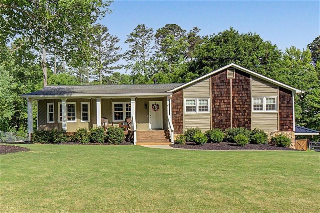 904 Andover Ct., Woodstock, GA 30188