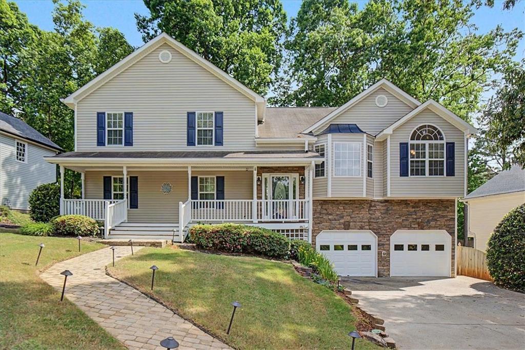 956 Taylors Farm Ct., Canton, GA 30115