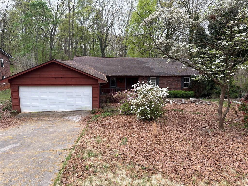 4445 Lake Forest Dr., Oakwood, GA 30566