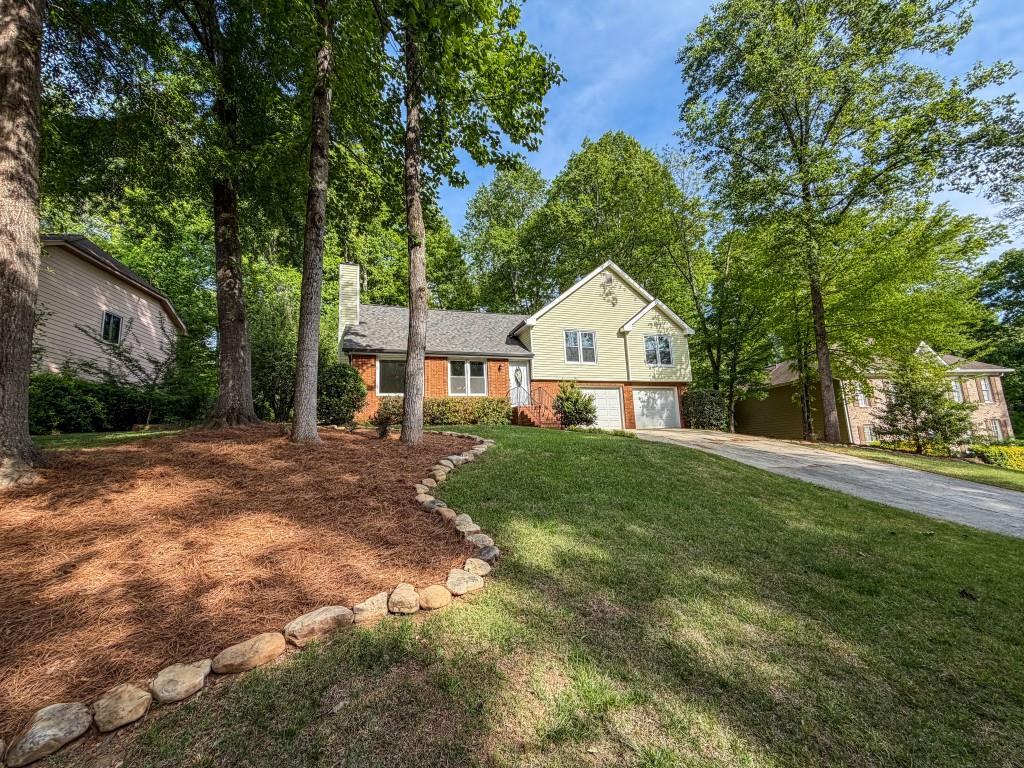 4465 Sagebrush Dr., Kennesaw, GA 30152