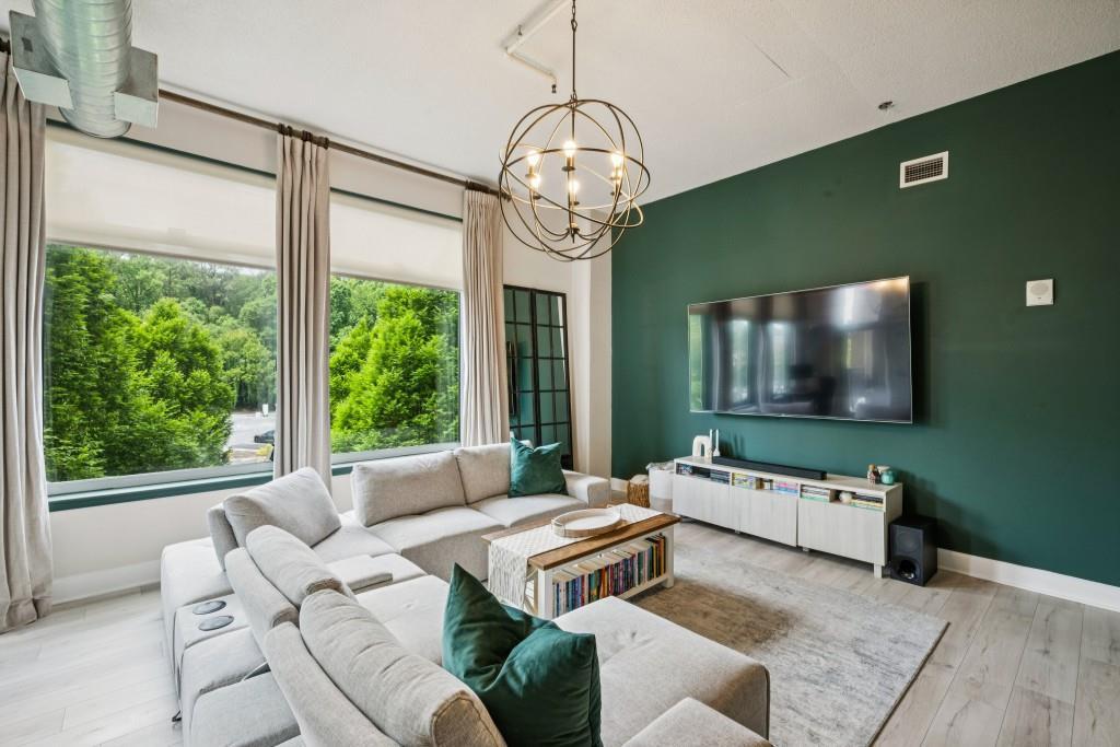 3820 Roswell Rd. #308, Atlanta, GA 30342