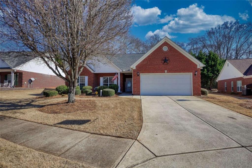 339 Crossroads Dr., Social Circle, GA 30025