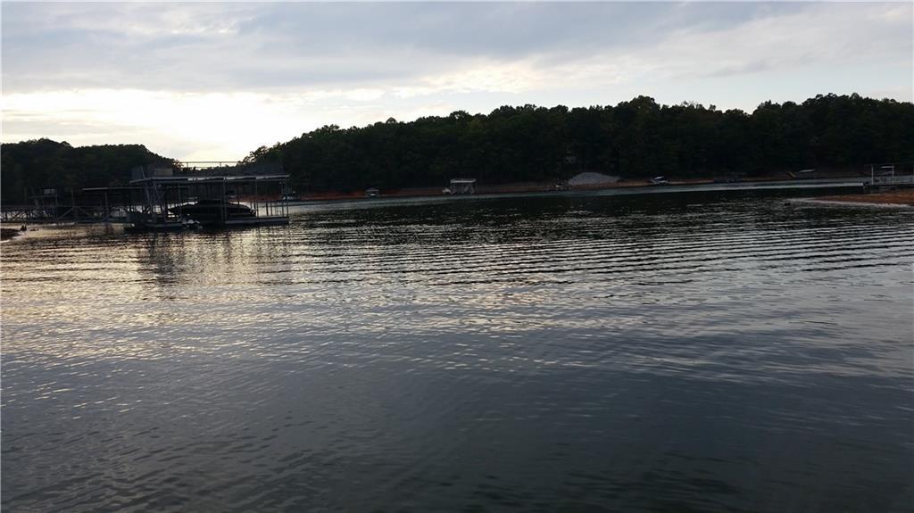 5728 Ridgewater Dr., Gainesville, GA 30506