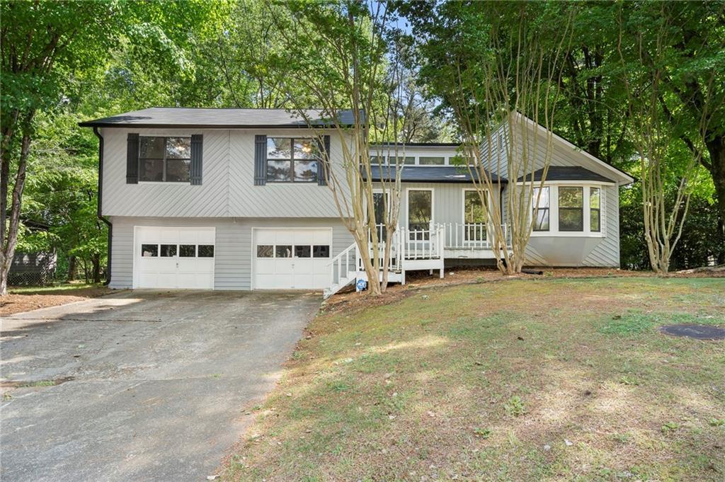 1179 Midland Dr., Acworth, GA 30102