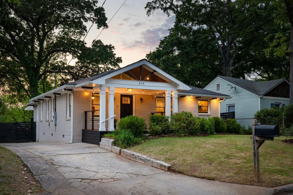 216 Sisson Ave., Atlanta, GA 30317