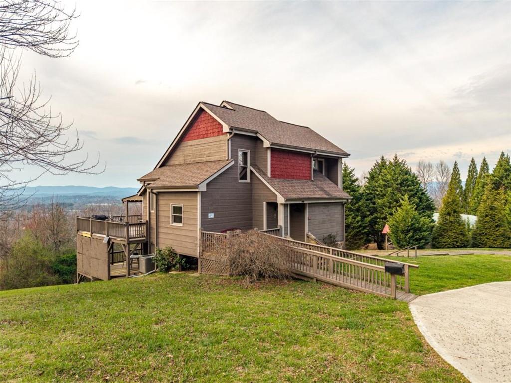 624 Talona Mountain Rd., Ellijay, GA 30540