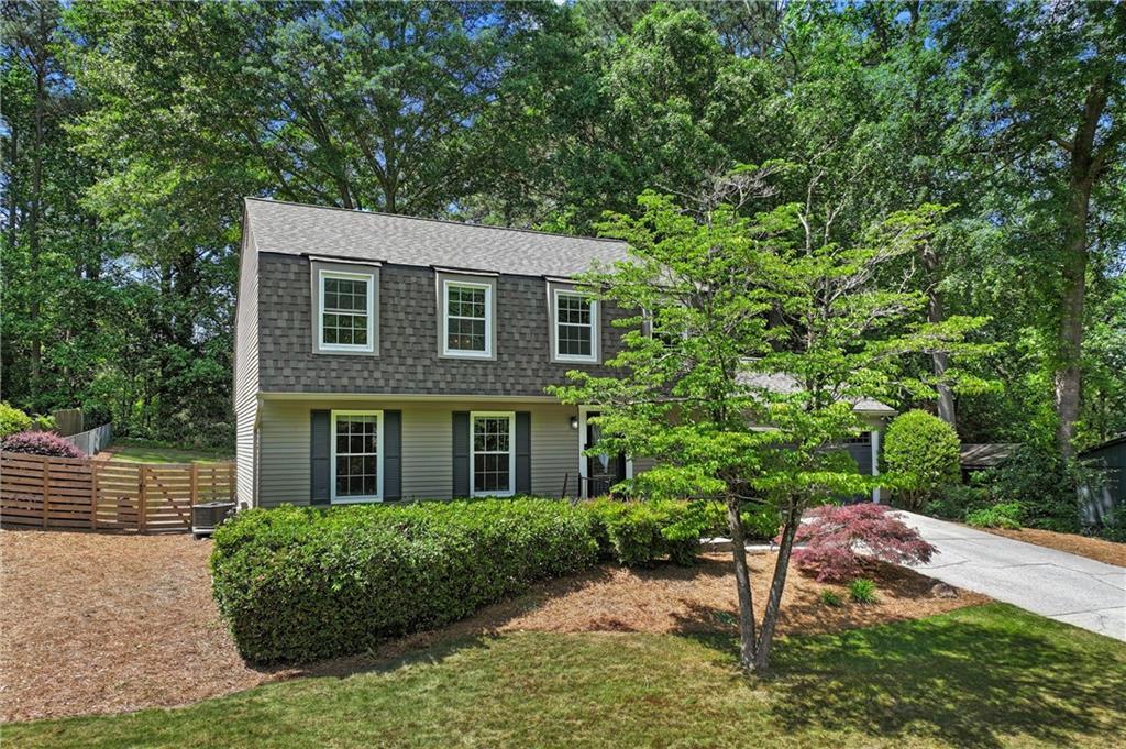 281 Cross Gate Dr., Marietta, GA 30068